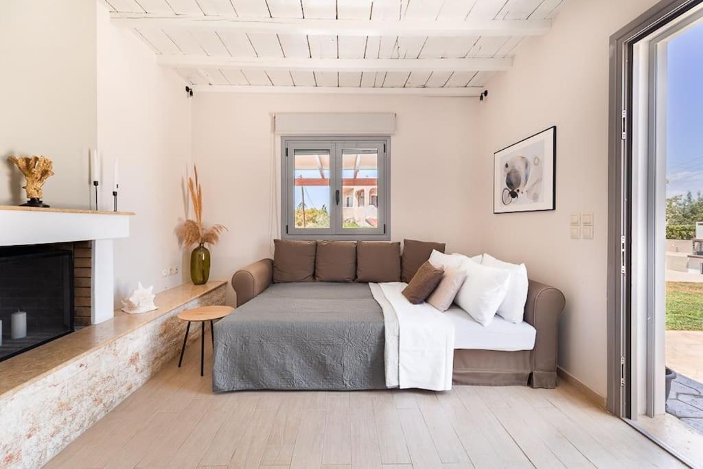 Van Louis Place Vathí Exteriér fotografie